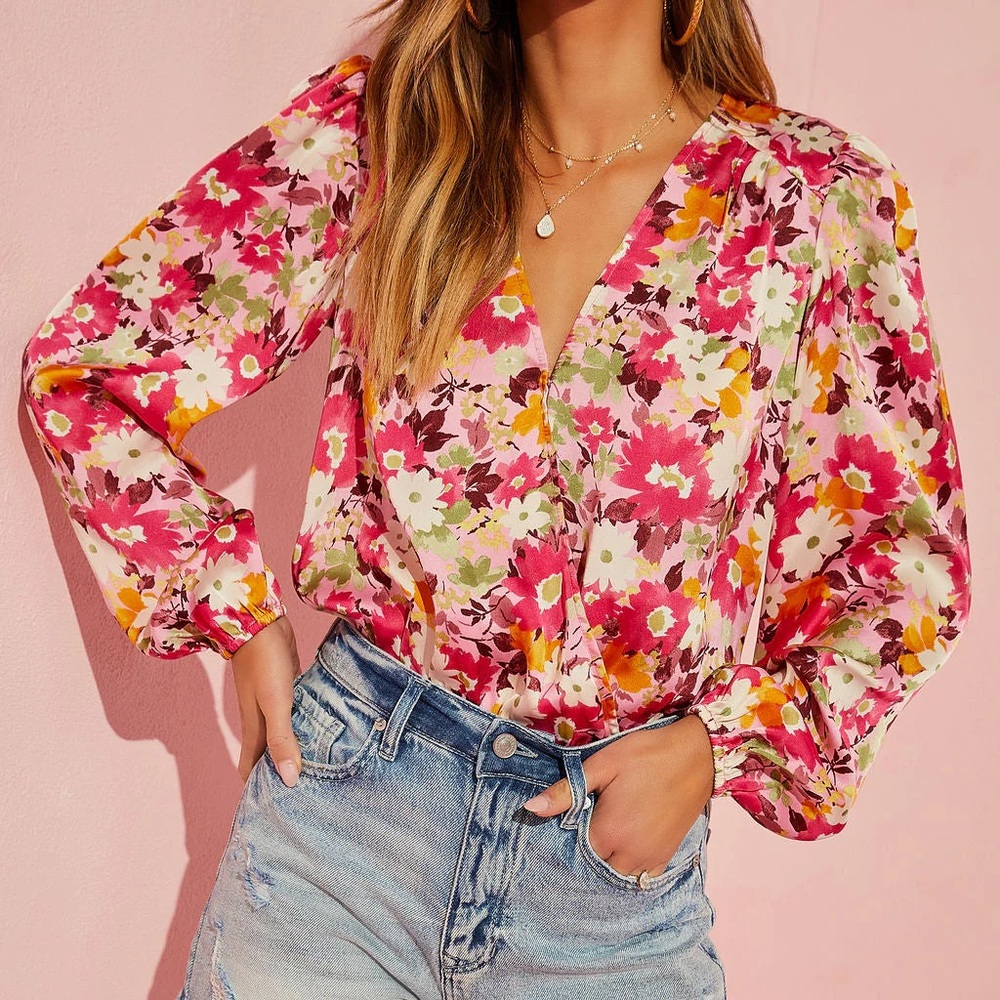 NWT Skylar Rose floral bodysuit